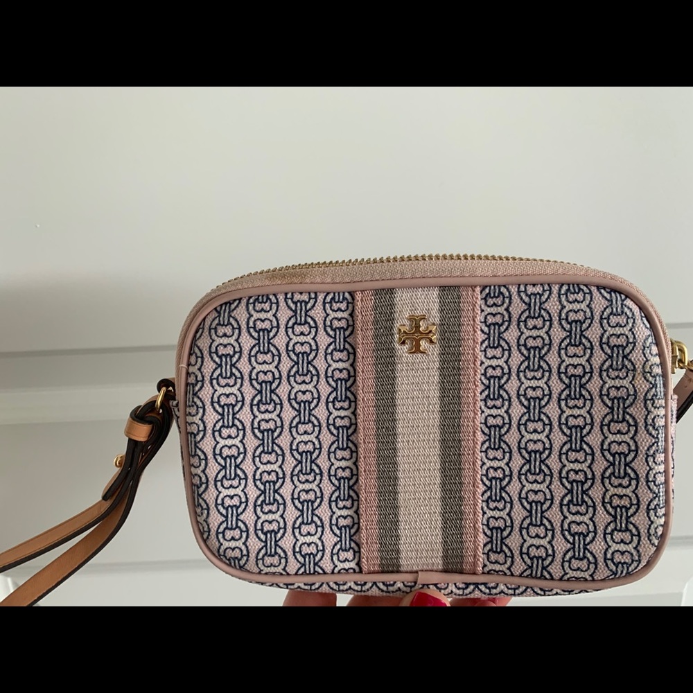 Tory Burch pink Gemini wristlet